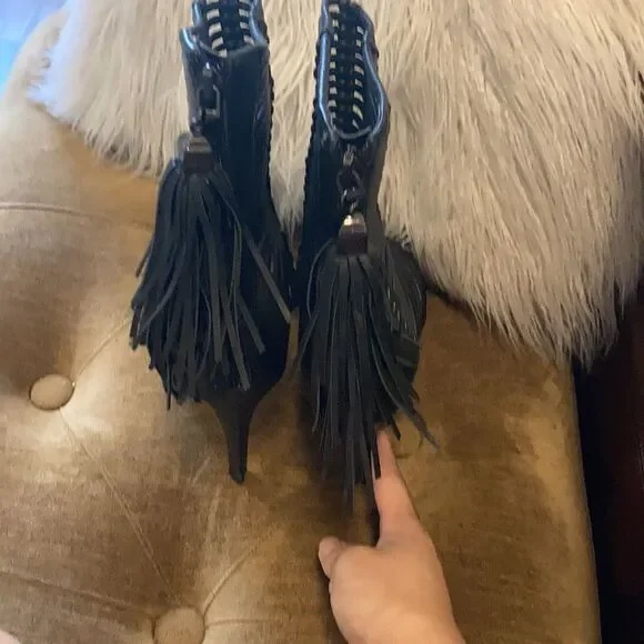 COPY - BCBGMaxAzria Black Leather Gladiator heels - Picture 2 of 7